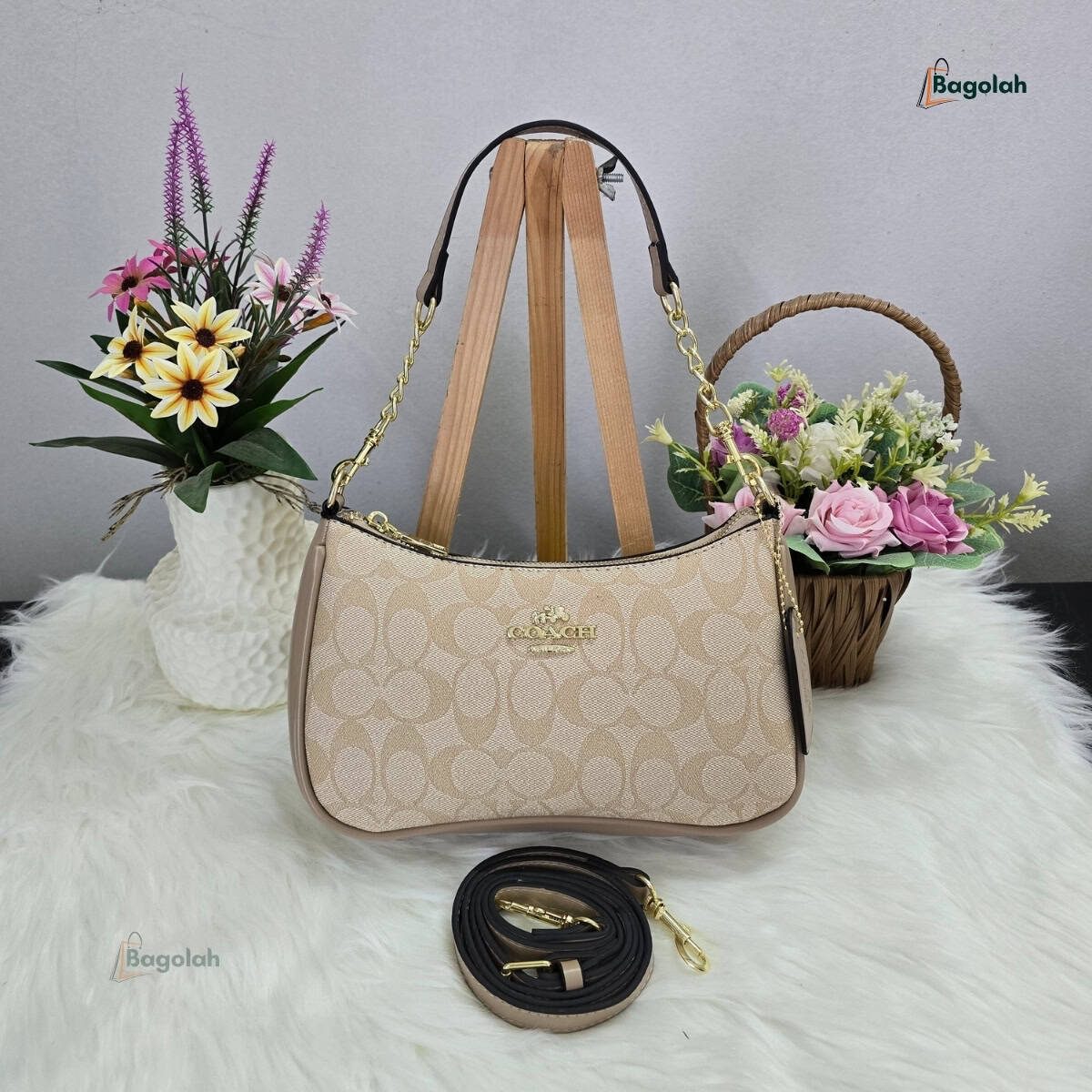 Coach Teri Shoulder HandBags 5